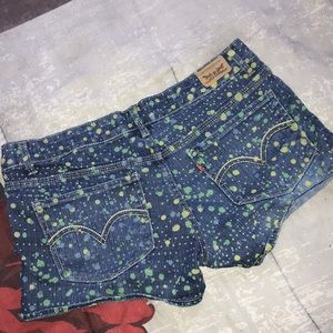 Levi’s Short Jean Shorts